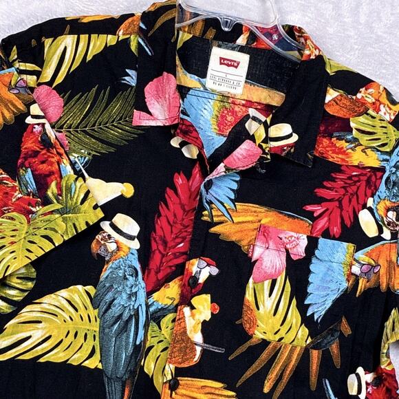 VTG Levis Hawaiian Camp Shirt Mens L Black Parrot Coctails AOP Loop Collar Aloha - Picture 1 of 9